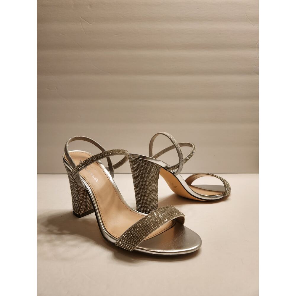 TOUCH OF NINA Savion 1 Rhinestone Slingback Heel Women 8.5M Silver Metallic Glam